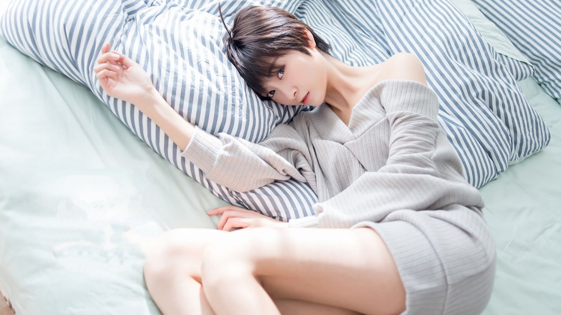 德赢体育手机登陆网址-中国队后卫佩雷斯在巴黎奥运会上表现出色，右后卫佩雷拉