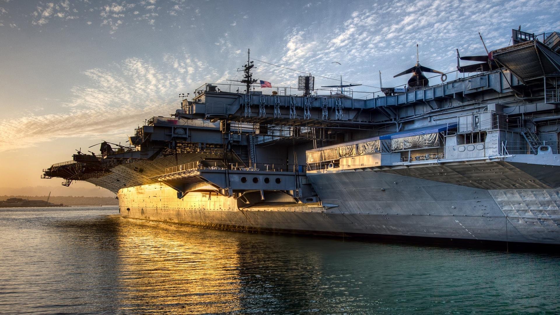 德赢官网官网-杰克·阿莱克西稳步提升成绩赢得喝彩，杰克阿合导演简介