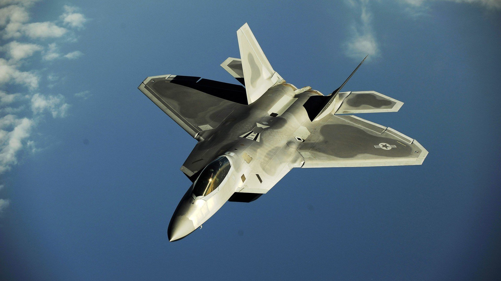 黎巴嫩男篮在西亚锦标赛中夺冠，球队实力得到全面认可，黎巴嫩男篮击败法国